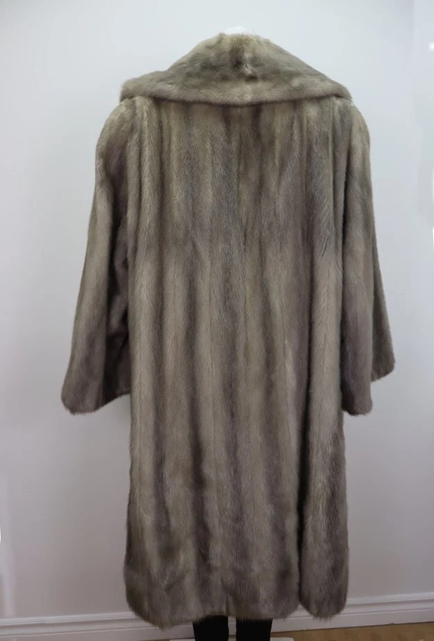 MINT Sapphire Mink Fur Coat Women's 3XL - Image 6