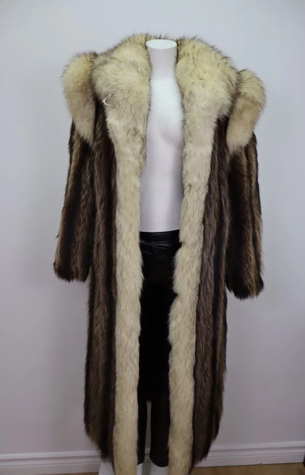 Women's Sz 6 Raccoon Fox Fur Coat VG - Image 3