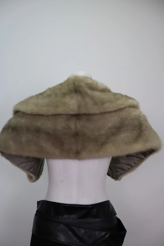 Sapphire Mink Fur Stole Wrap Cape MINT WEDDING - Image 2