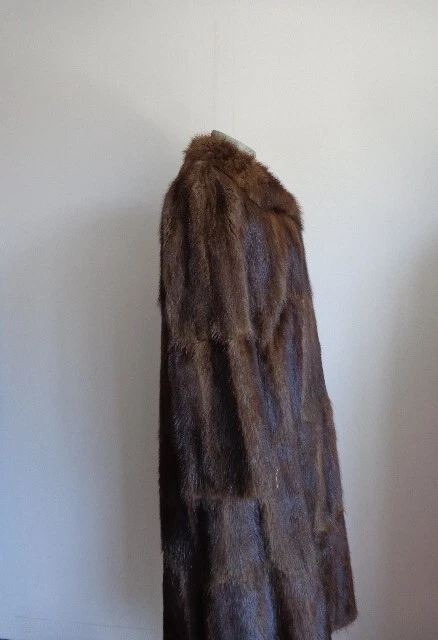 Women's Sz 8/10 Muskrat Fur Coat Excellent Medium Woman - Image 3