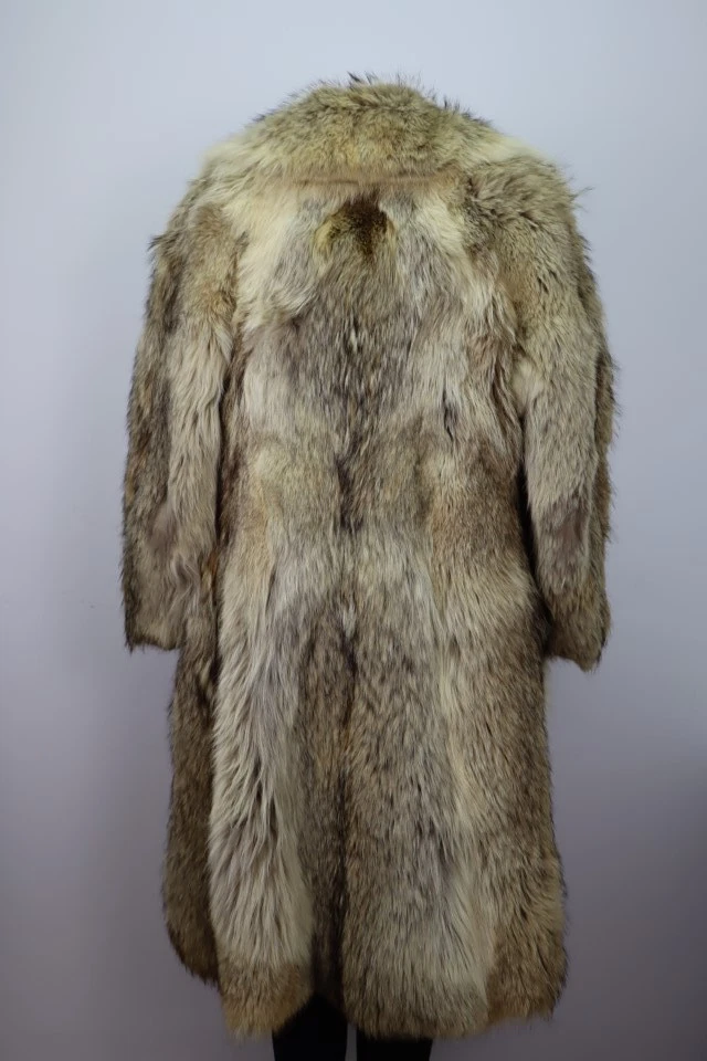 Women's Sz 6 Coyote Fur Coat Jacket Mint Woman - Image 5