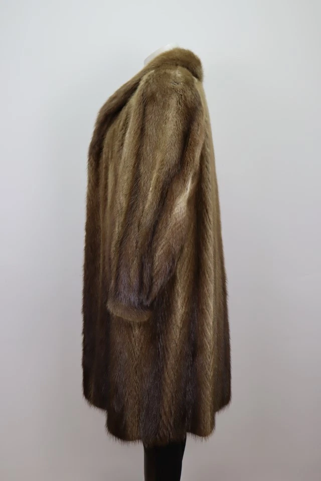 Women's Sz 8 Muskrat Fur Coat Jacket MINT+ Woman - Image 3