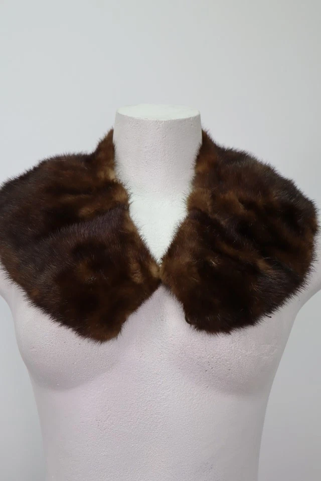 Women's Dark Ranch Mink Fur Collar MINT