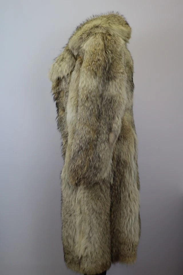 Women's Sz 6 Coyote Fur Coat Jacket Mint Woman - Image 4