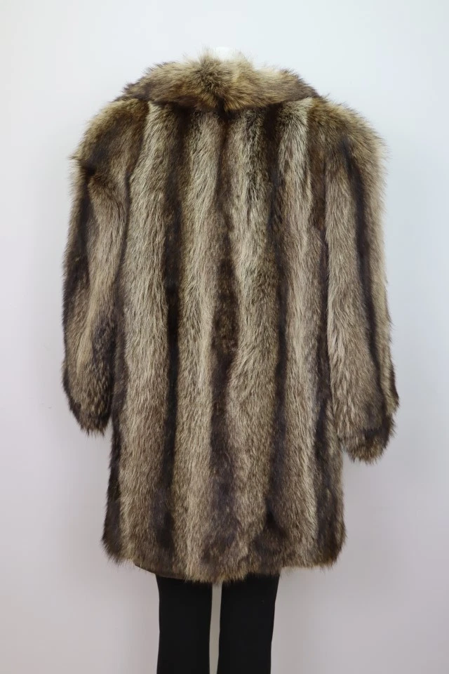 Women's Sz 8 Stylish Raccoon Fur Coat Jacket MINT - Image 3