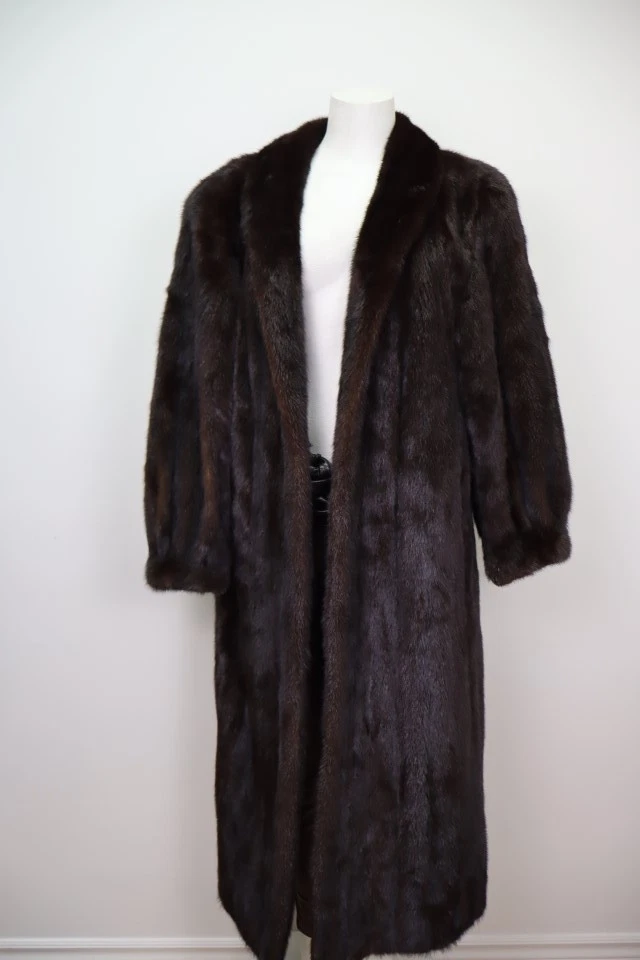 Women's Sz 8 Dark Ranch Mink Fur Coat MINT+ Woman - Image 3
