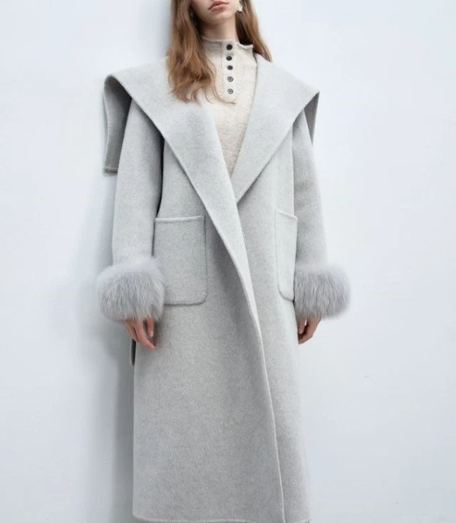 Women's New Gray Wool Cashmere Coat Fox Fur Hood - Image 4