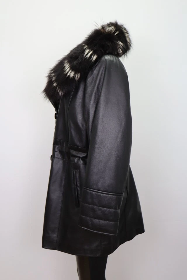Women's Sz 8 Black Leather Jacket Coat Fox Fur MINT Woman - Image 2