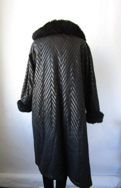 Women's Sz XXL Totally Reversible Leather Coat with Opossum Fur Woman - Image 3