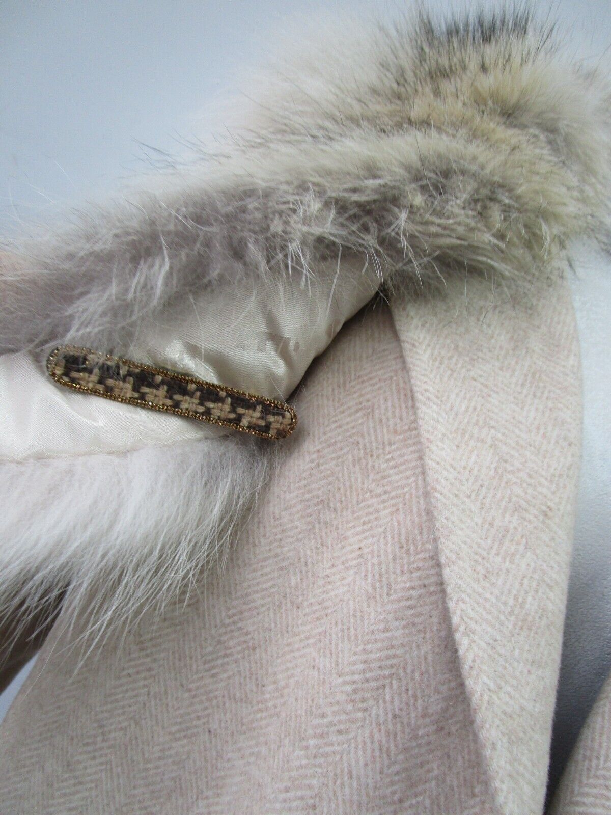 Women's Brand New 100% Wool Coat Beige Detachable Coyote Fur Collar Sz 6 Petites - Image 5