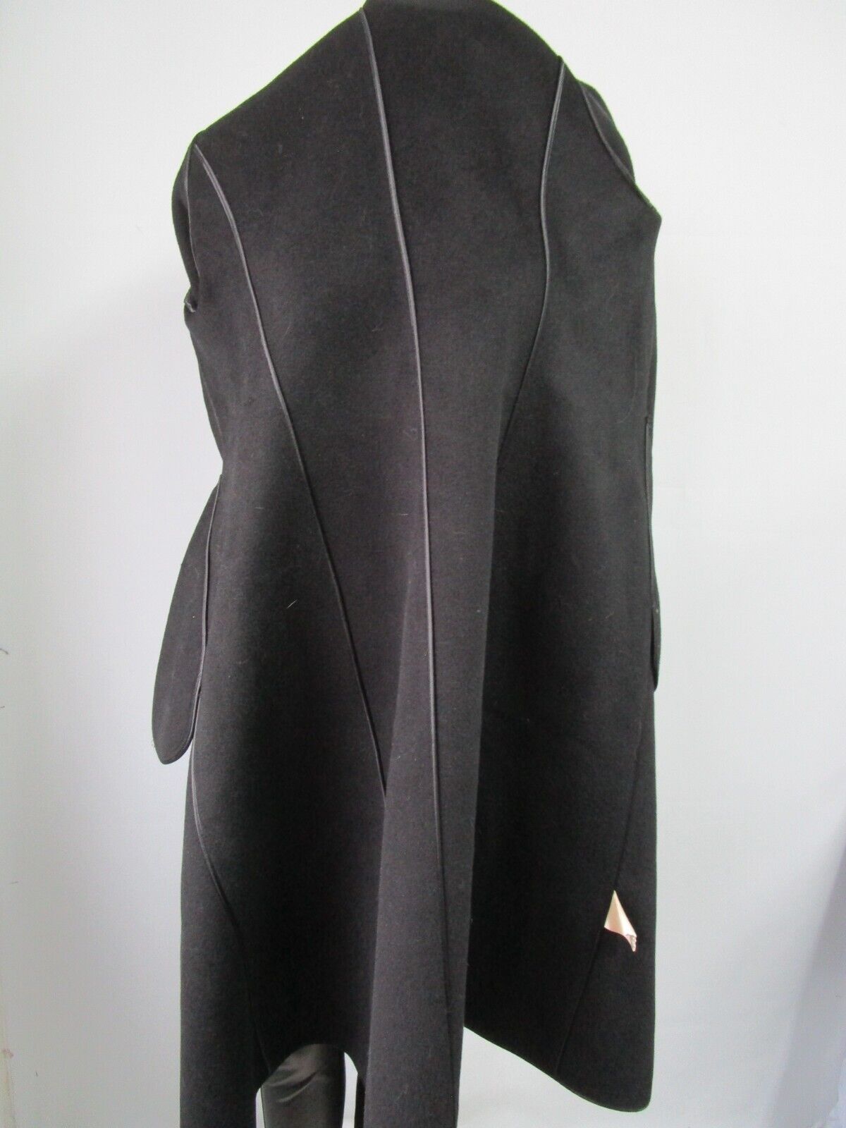 Women's Brand New Black 100% Wool Coat Size 6 - Image 4